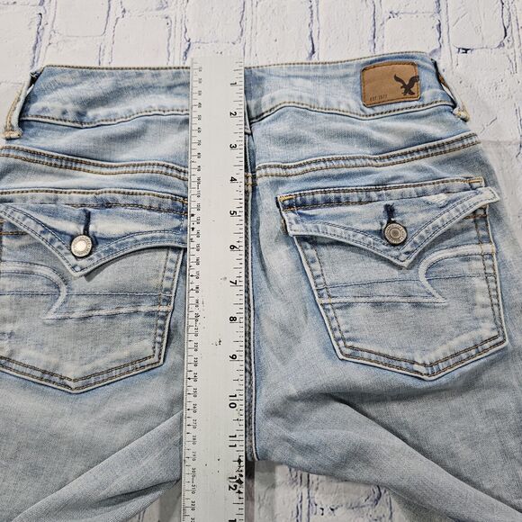 American Eagle WOMENS SIZE 2 Artist Crop Jeans Blue Low Rise Denim Distressed - Picture 7 of 16